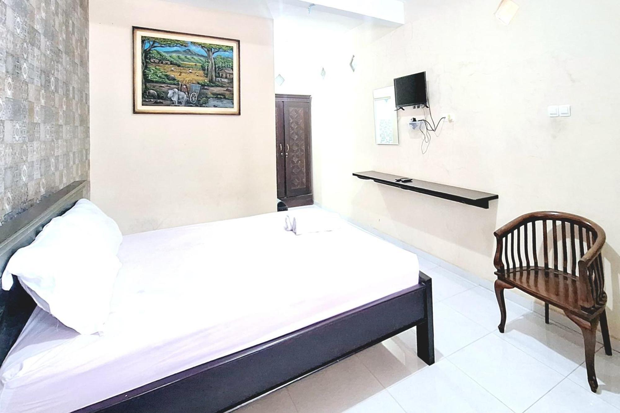 Villa Bukit Bunga Syariah Redpartner Pacet Mojokerto Ngoại thất bức ảnh